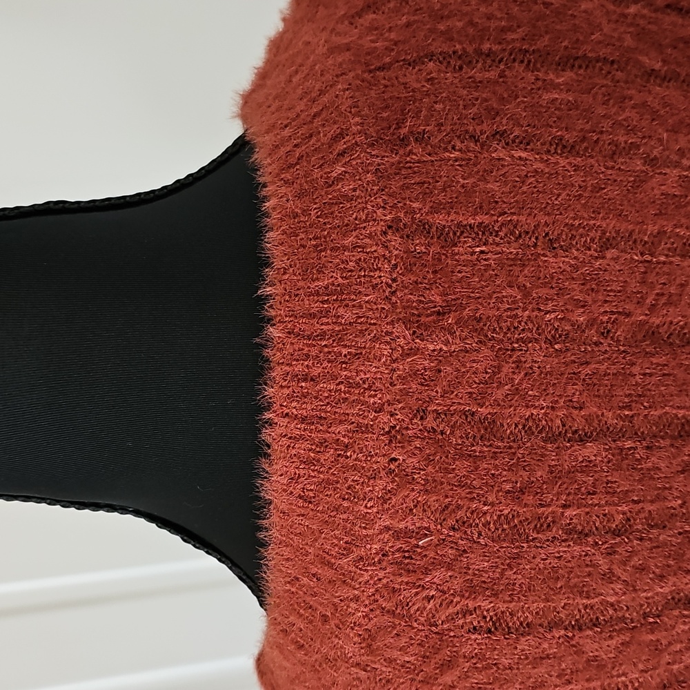 Sweater - Picture 10 of 16